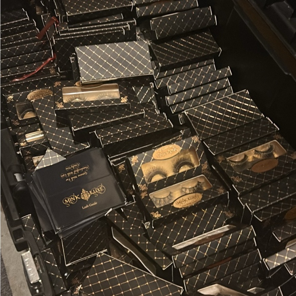 Faux Mink Eyelashes - 2 styles (over 200 individual boxes)